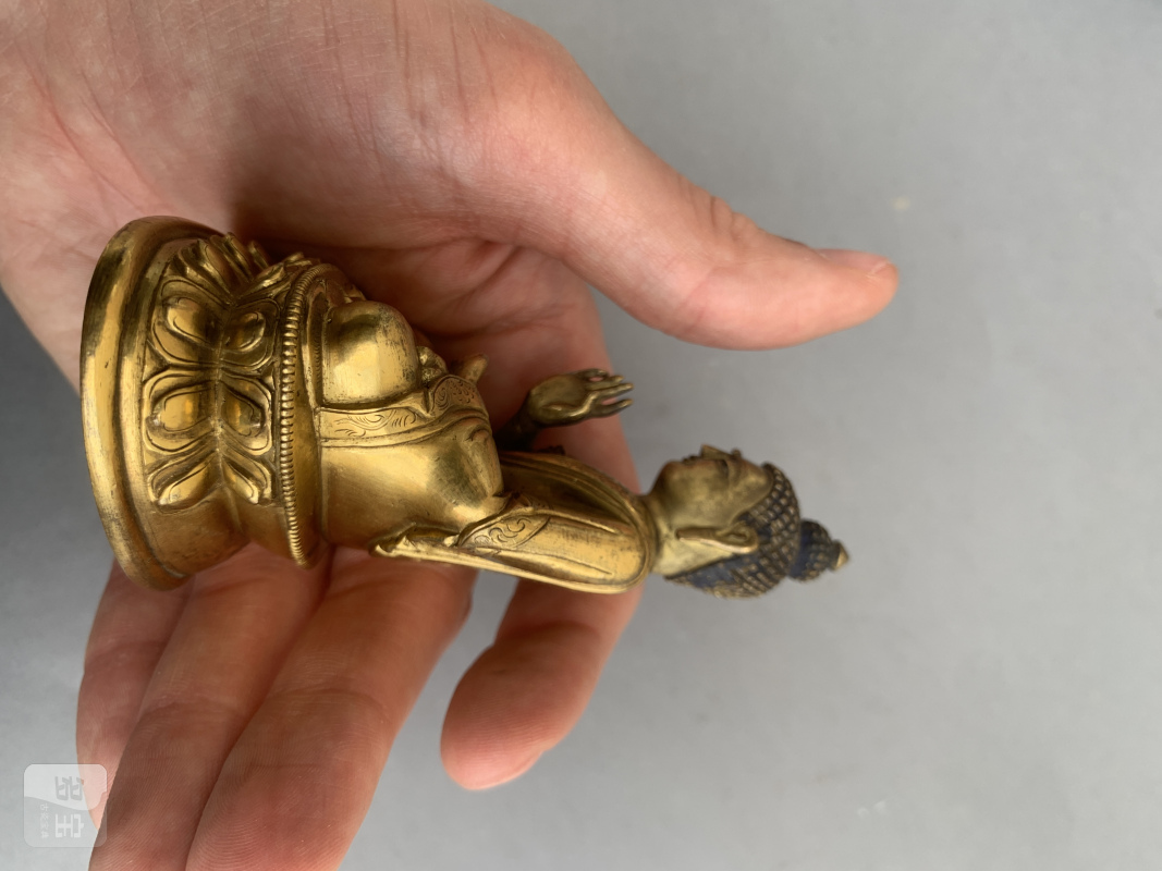 A PART-GILT BRONZE FIGURE OF BUDDHA SHAKYAMUNI - 图7